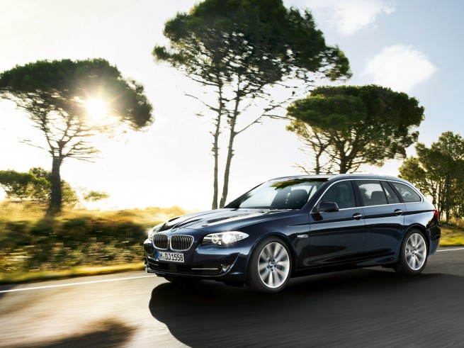 bmw 5 series wallpaper. BMW 5 Series Sedan and BMW 5