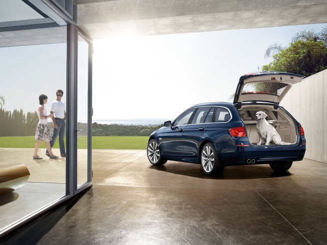 BMW-5er-Touring-F11-Wallpaper-17
