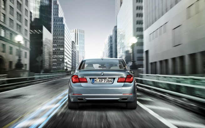 BMW-7-Series-ActiveHybrid-Wallpaper-09-1920x1200