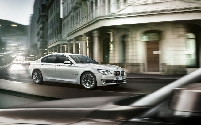 BMW-7-Series-Wallpaper-07-1920x1200