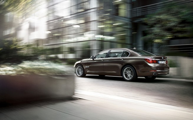 BMW-7-Series-Wallpaper-15-1920x1200