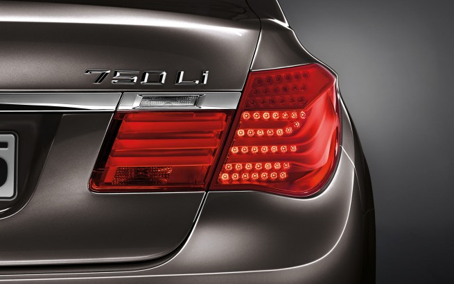 BMW-7-Series-Wallpaper-17-1920x1200