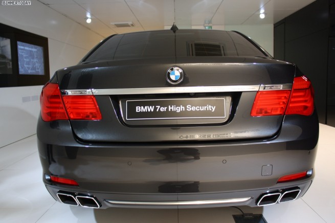 BMW-760i-F03-High-Security-Genf-2011-15