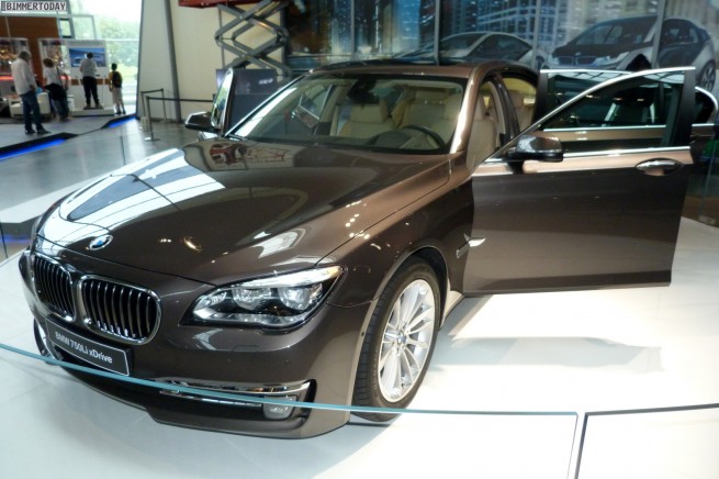 BMW-7er-F01-Facelift-LCI-2012-BMW-Welt-Muenchen-13