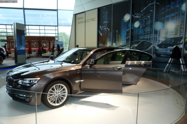 BMW-7er-F01-Facelift-LCI-2012-BMW-Welt-Muenchen-19