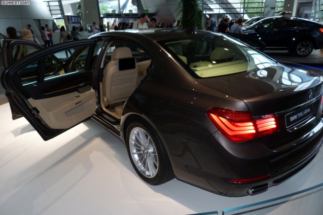 BMW-7er-F01-Facelift-LCI-2012-BMW-Welt-Muenchen-22