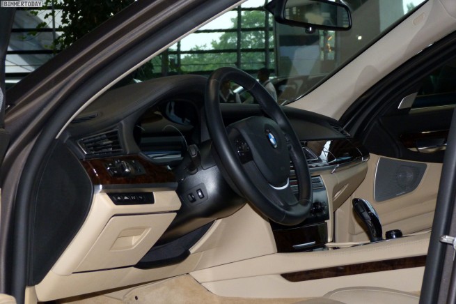 BMW-7er-F01-Facelift-LCI-2012-BMW-Welt-Muenchen-31