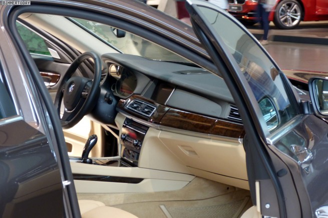 BMW-7er-F01-Facelift-LCI-2012-BMW-Welt-Muenchen-34