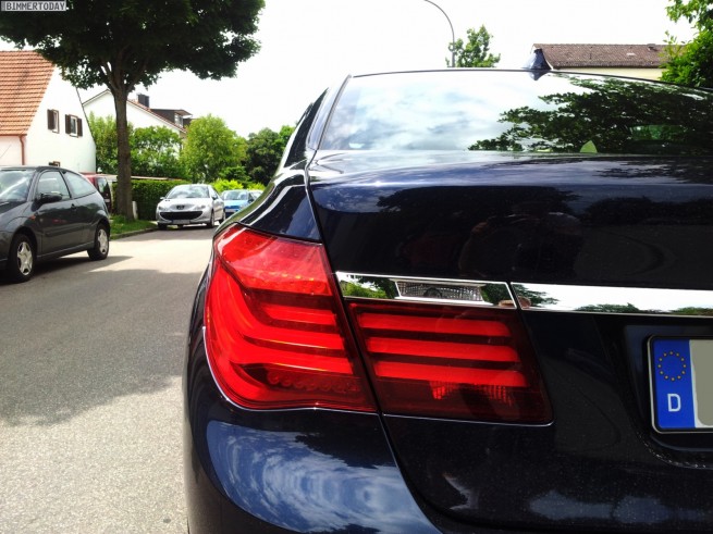 BMW-7er-Facelift-2012-F01-LCI-ungetarnt-Werkstestwagen-06