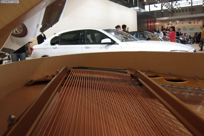 BMW-ActiveHybrid-7-Steinway-and-Sons-Shanghai-2011-06
