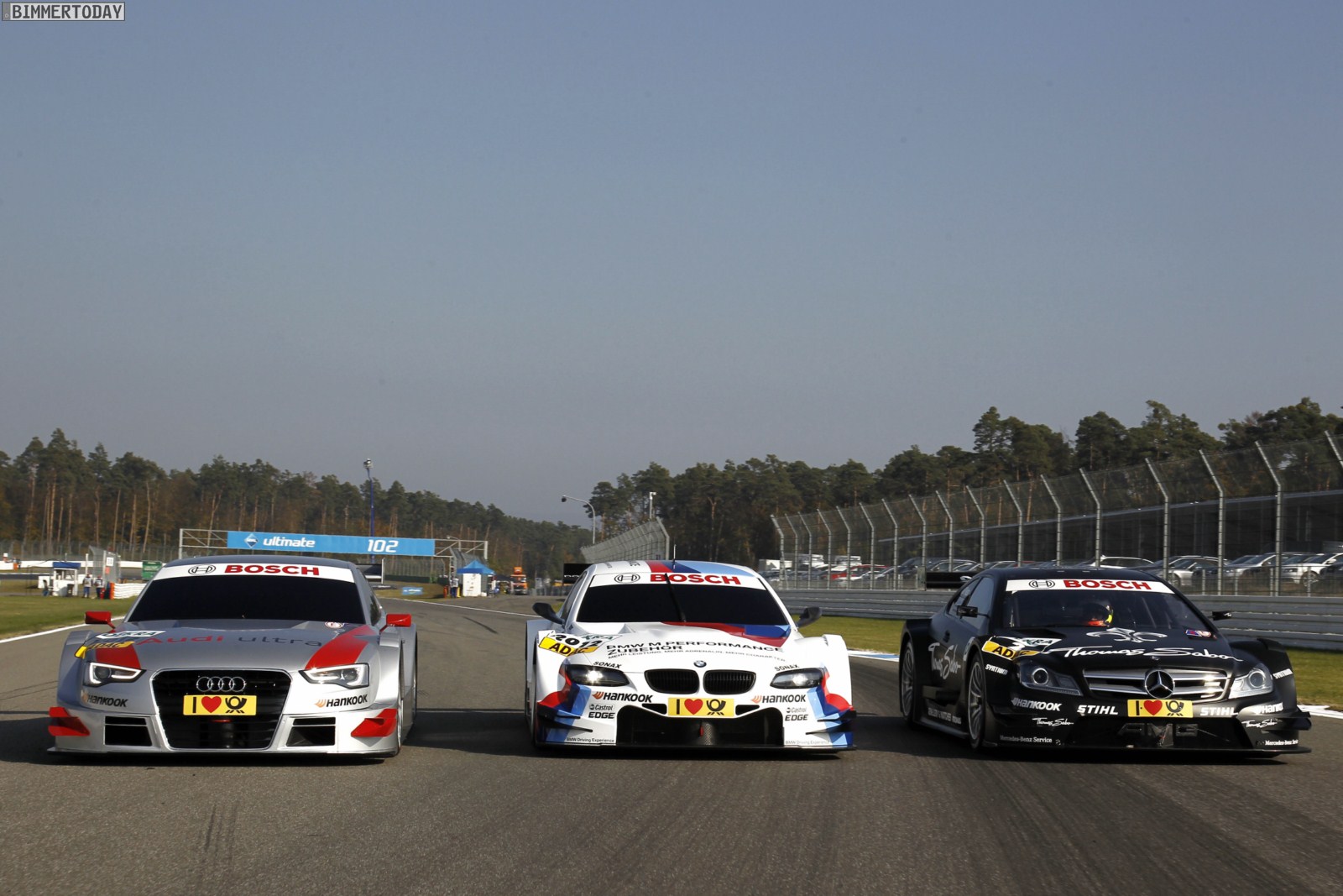 BMW-M3-DTM-Hockenheim-2011-Audi-Mercedes-02.jpg