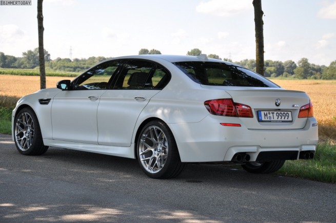 BMW-M5-F10-Frozen-White-Individual-2012-04