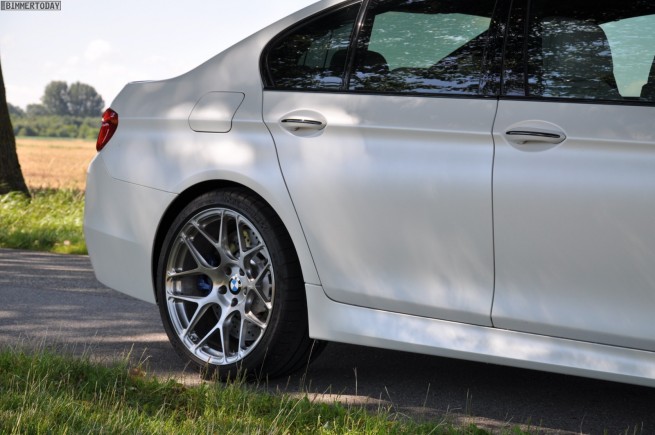 BMW-M5-F10-Frozen-White-Individual-2012-30