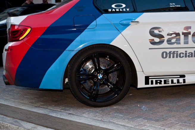 BMW-M5-F10-MotoGP-Safety-Car-03