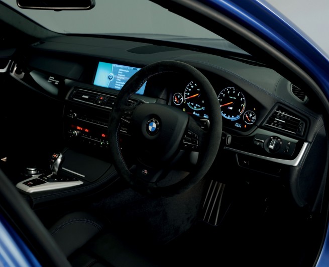 BMW M5 M Performance Edition-05