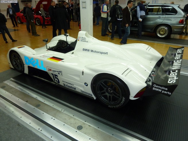 BMW-Motorsport-V12-LMR-Garching-15