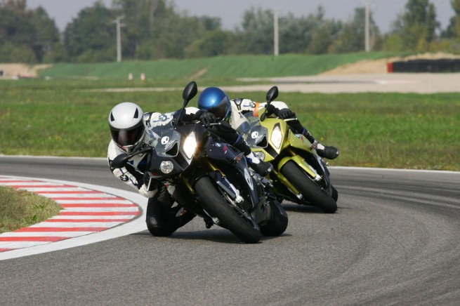 BMW-S1000RR-02