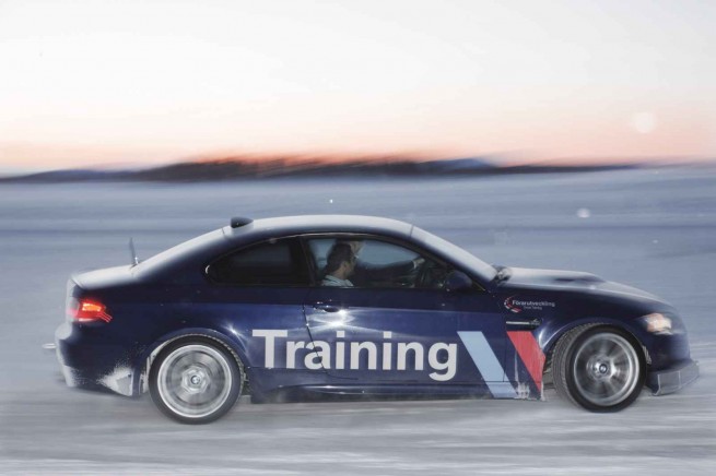 ice training. BMW ice training courses