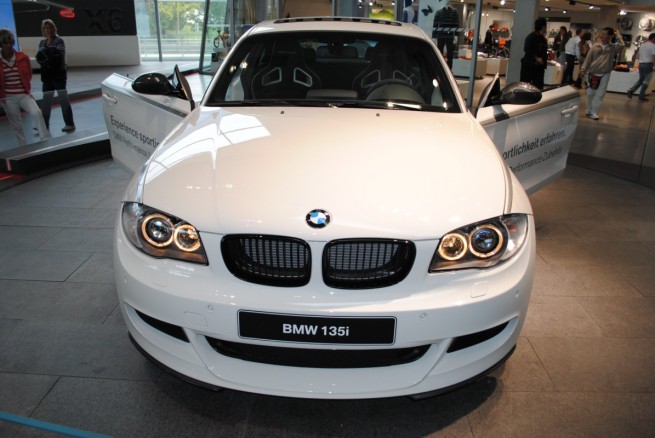 BMW-Welt-2009-[33]