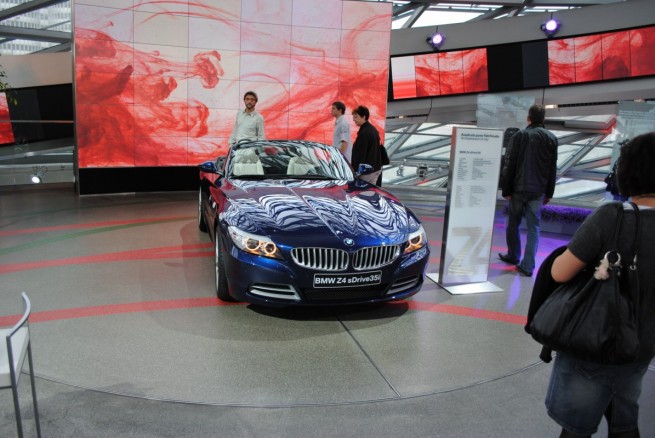BMW-Welt-2009-[37]