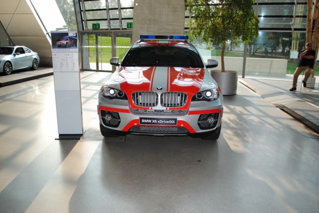 BMW-Welt-2009-[7]