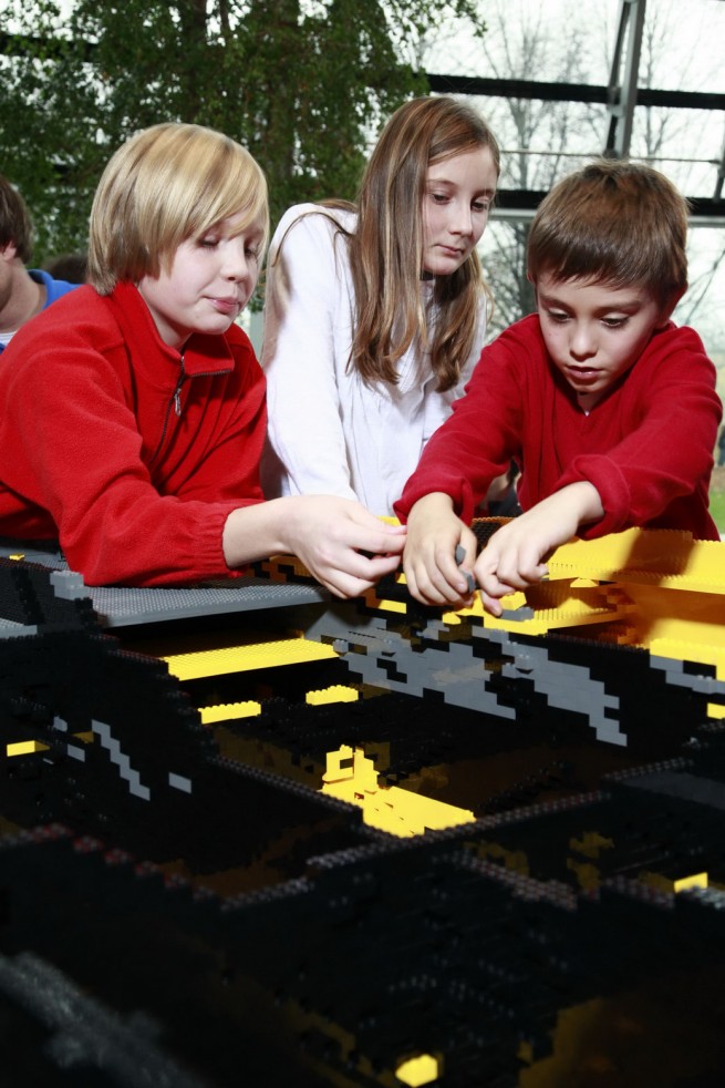 BMW-X1-LEGO-7