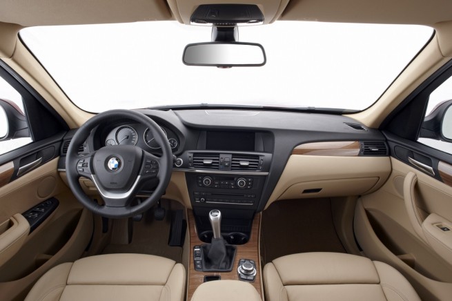 BMW-X3-F25-Interieur-02