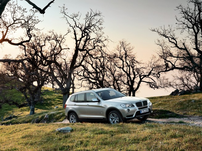 BMW-X3-F25-Wallpaper-11