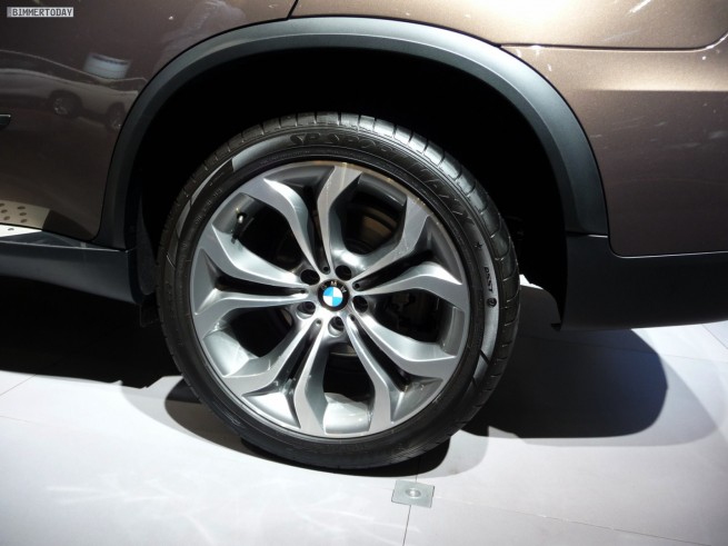 BMW-X5-xDrive40d-E70-LCI-05