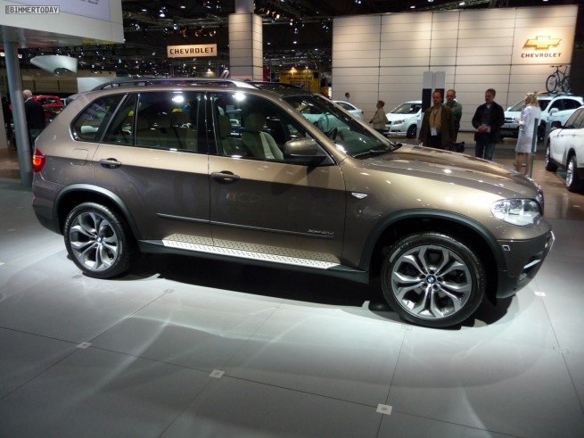 BMW-X5-xDrive40d-E70-LCI-13