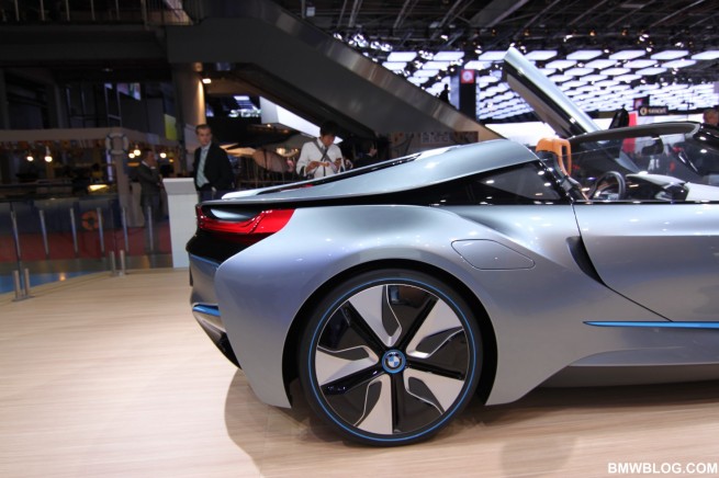 BMW-i8-24