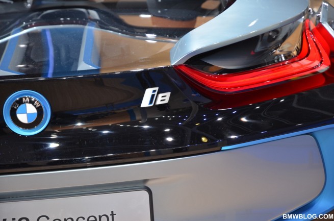 BMW-i8-36