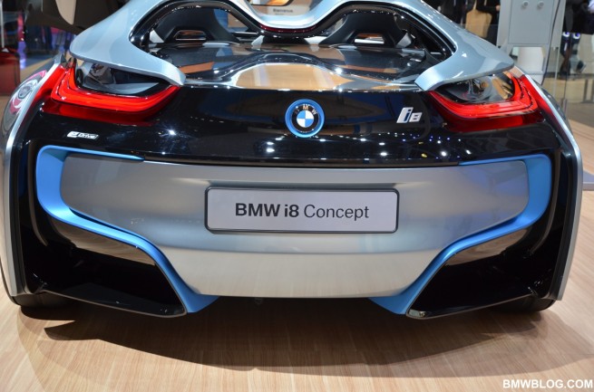 BMW-i8-40