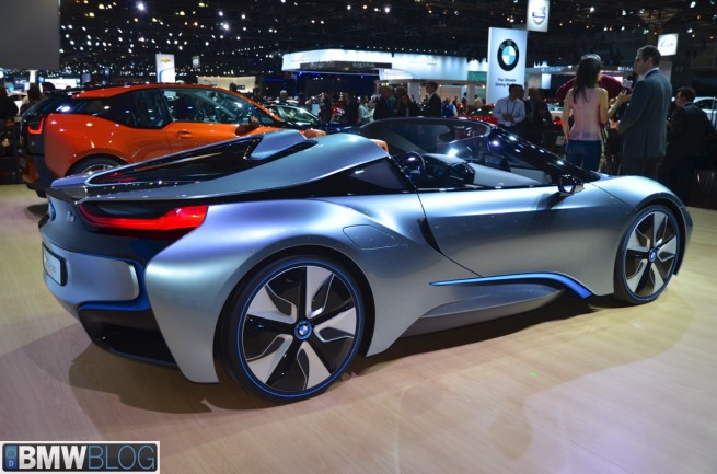 BMW-i8-roadster-10