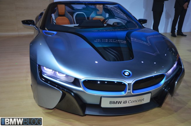 BMW-i8-roadster-13