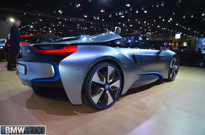 BMW-i8-roadster-18