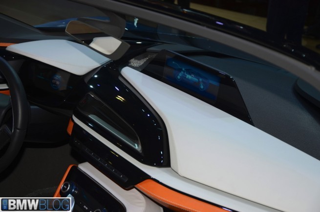 BMW-i8-roadster-32