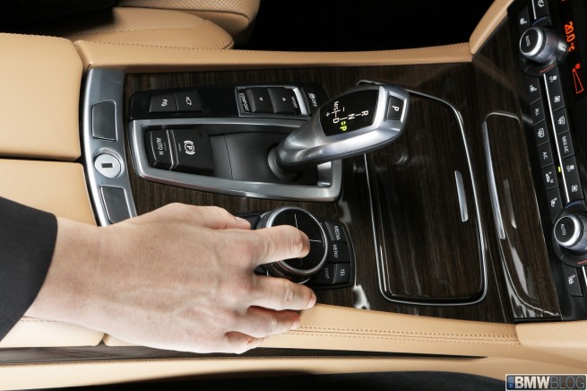 BMW iDrive Touch Controller-07