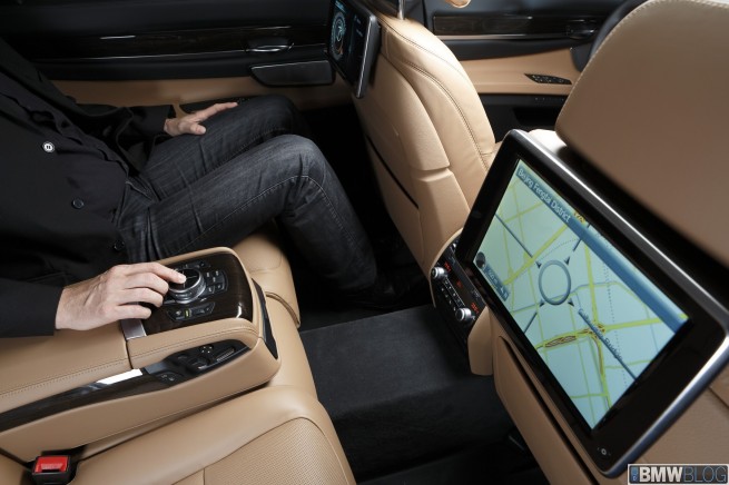 BMW iDrive Touch Controller-08