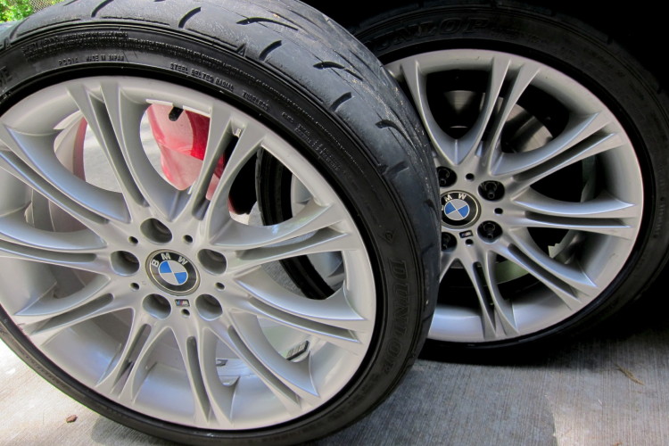 Bmw wheel cleaning products