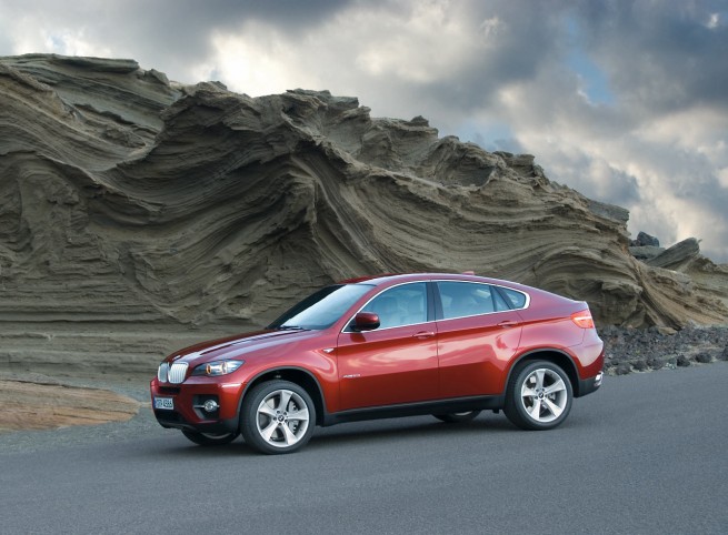 Also starting in spring 2010 all versions of the BMW X6 come as standard 