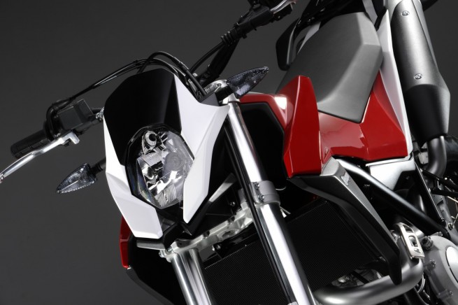 Husqvarna_Concept_Strada_07