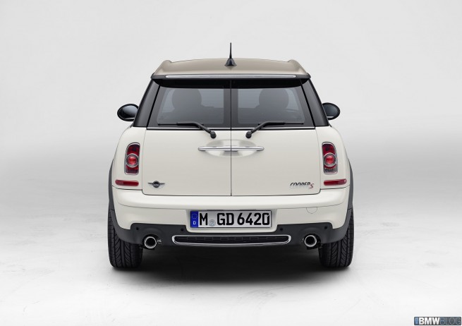 MINI-Clubman-Hyde-Park-09