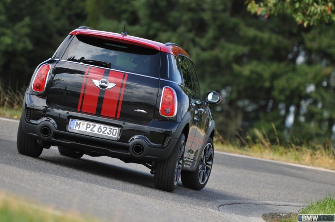 MINI-Countryman-JCW-121