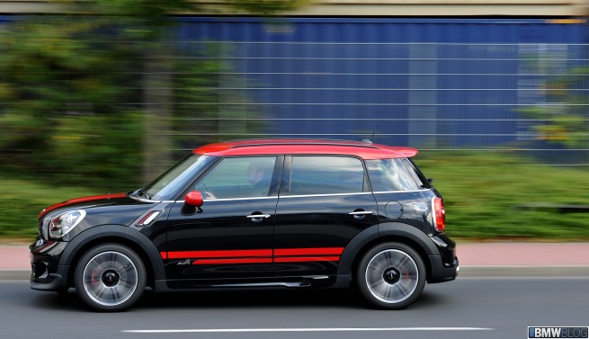 MINI-Countryman-JCW-126