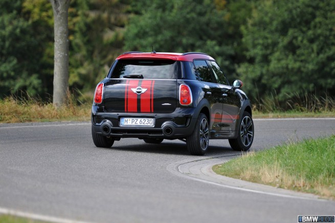MINI-Countryman-JCW-128