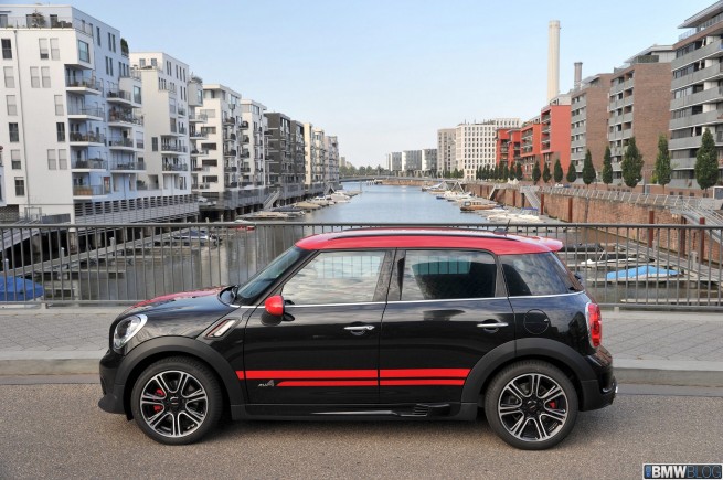 MINI-Countryman-JCW-53