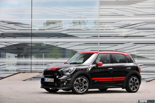 MINI-Countryman-JCW-70