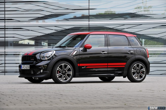 MINI-Countryman-JCW-72