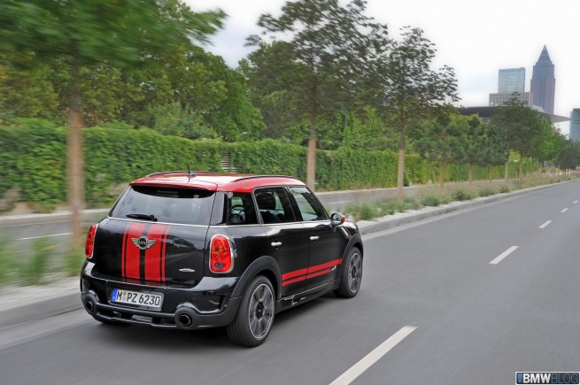 MINI-Countryman-JCW-93